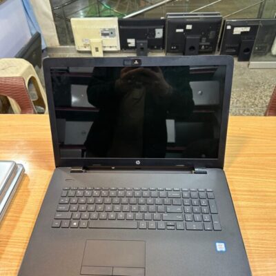 HP PAVILION 17 INTEL CORE i5 7TH GEN